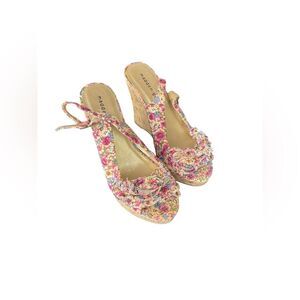 madden Girl ENCOREE Womens Wedge Sandals Shoe SZ 8 Pink Flower 4 1/2"